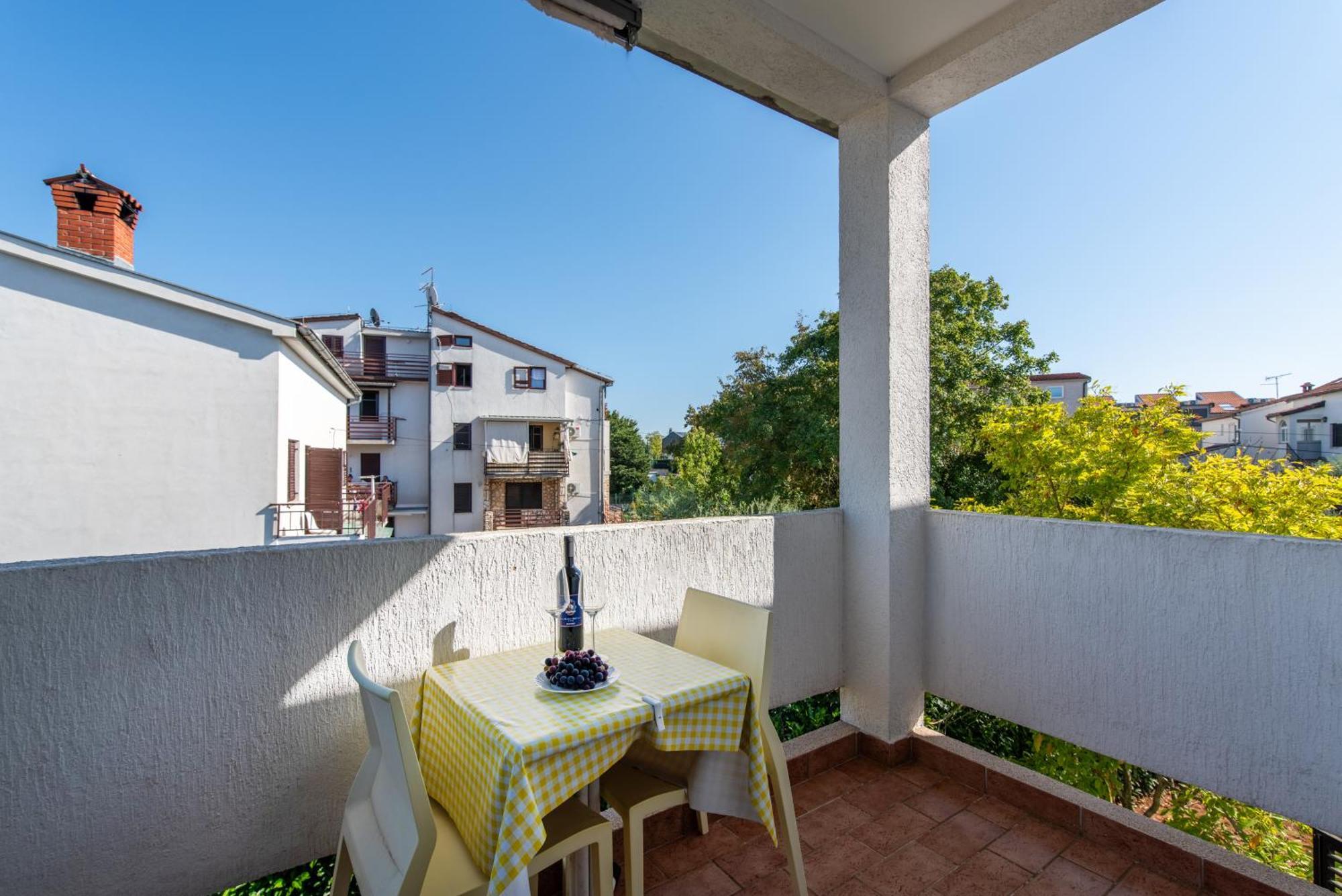 Apartments Villa Falcon フンタナ エクステリア 写真