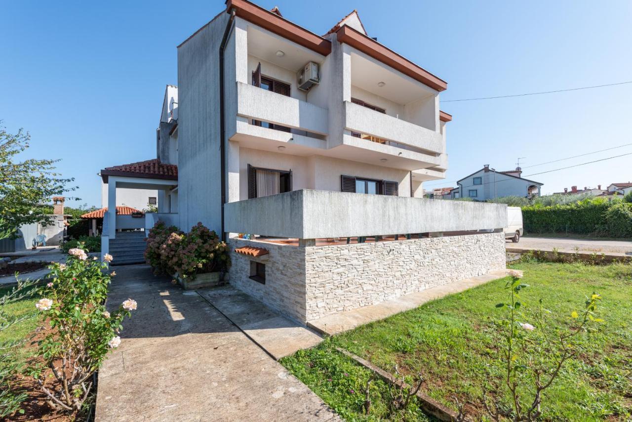 Apartments Villa Falcon フンタナ エクステリア 写真